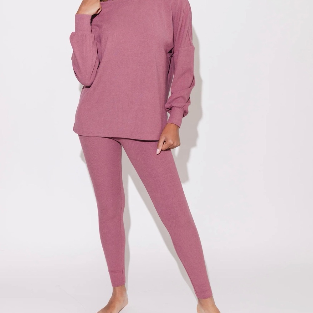 Signature Ribbed: Essential 3PC Set - Picture 3 of 3